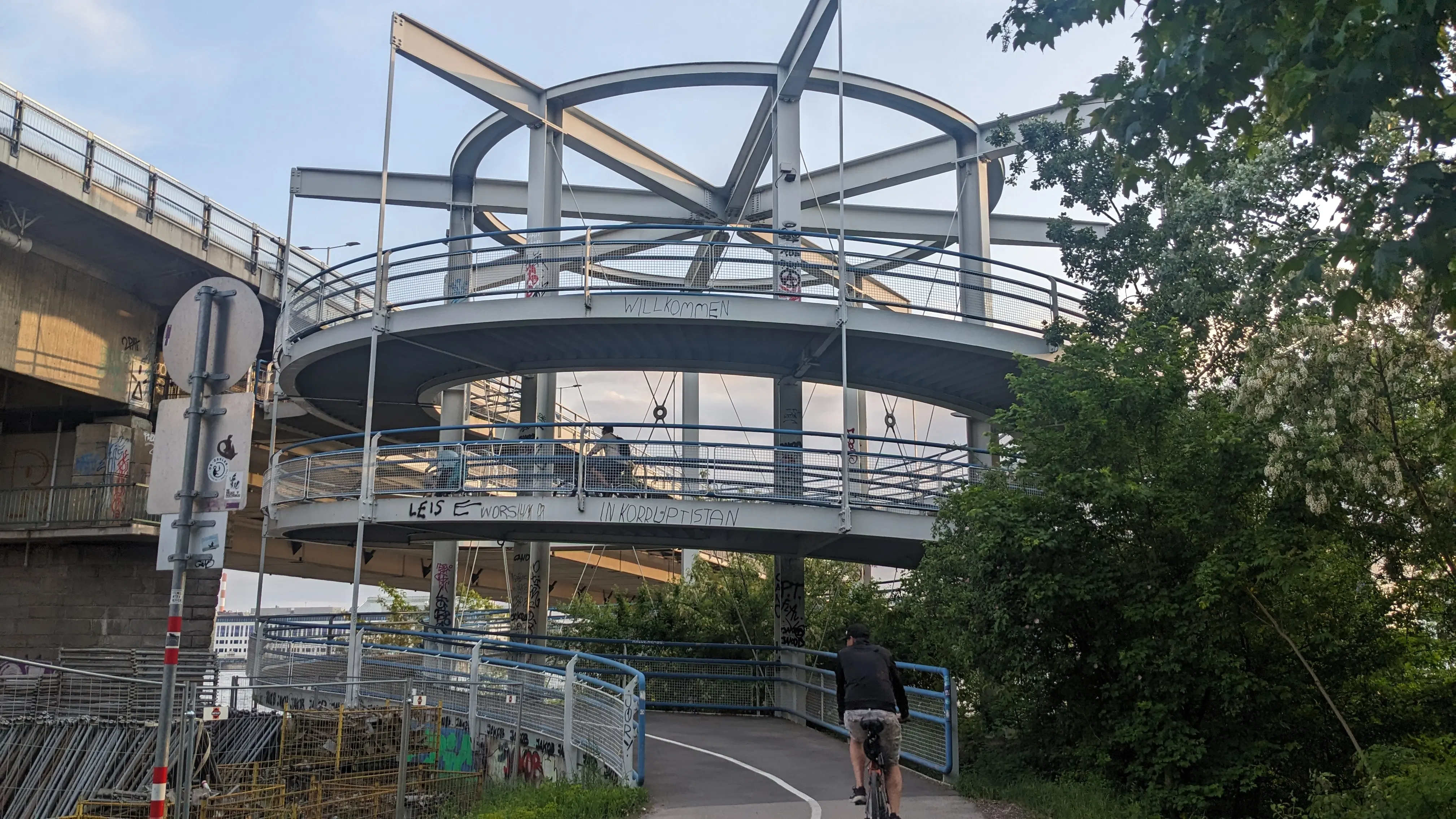 A bike spiral that takes bikes up to bridge level